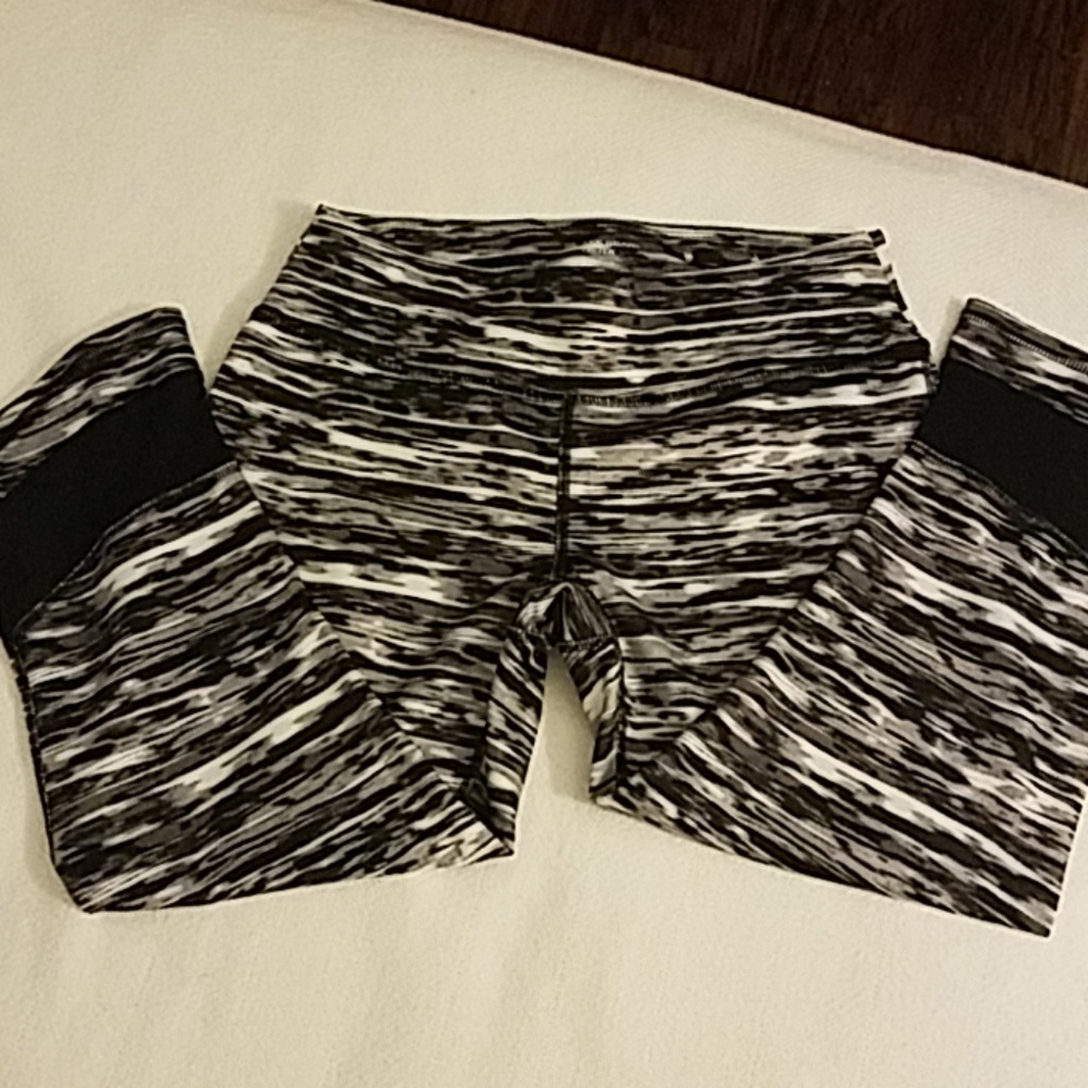 Tek gear work out cropped leggings